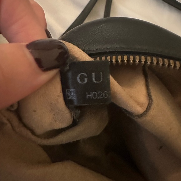 Gucci Marmont GG Mini Crossbody with Box - Picture 5 of 11